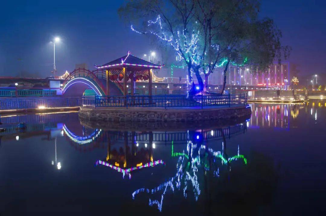 辽阳前杜村夜景图片