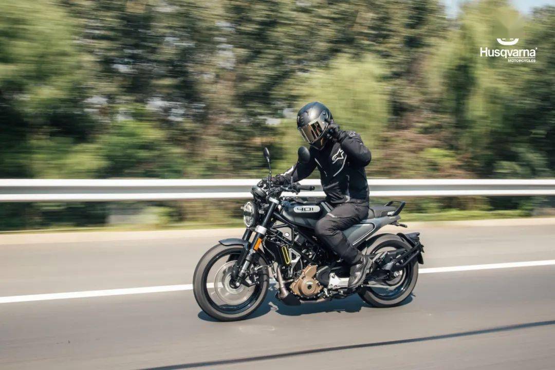 胡斯瓦纳黑箭401初体验!