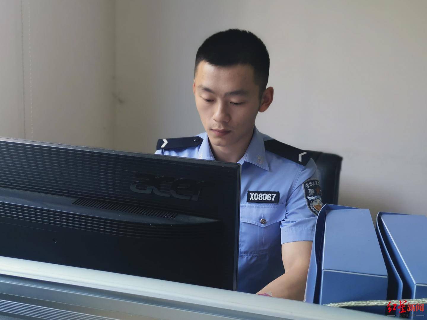 警校实习生日记走红对话派出所师徒师父辞职追梦考警察工作经历感动