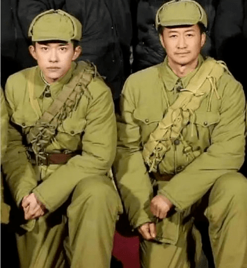 电影长津湖吴京剧照 175d9be72d744c51b59c2fbcfbda7d00.png