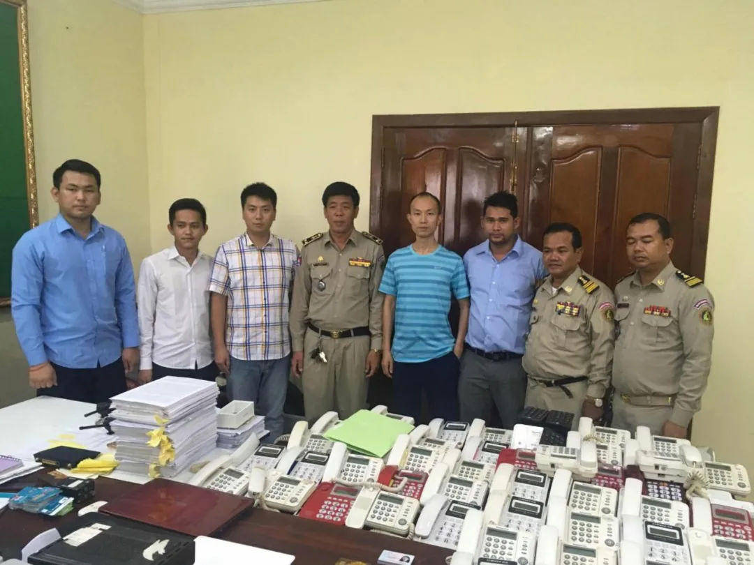 中国警察"误闯"柬埔寨将军府,结果