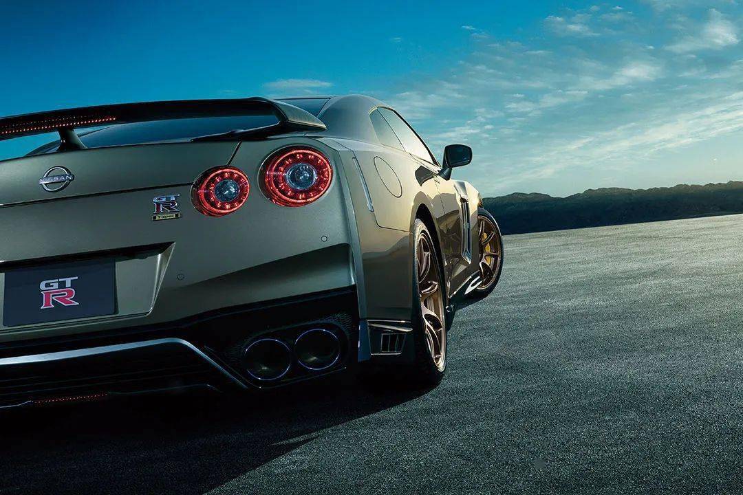 午夜紫×千年玉！2022款日产「战神」R35 GT-R 新增两款T-Spec 限定版_