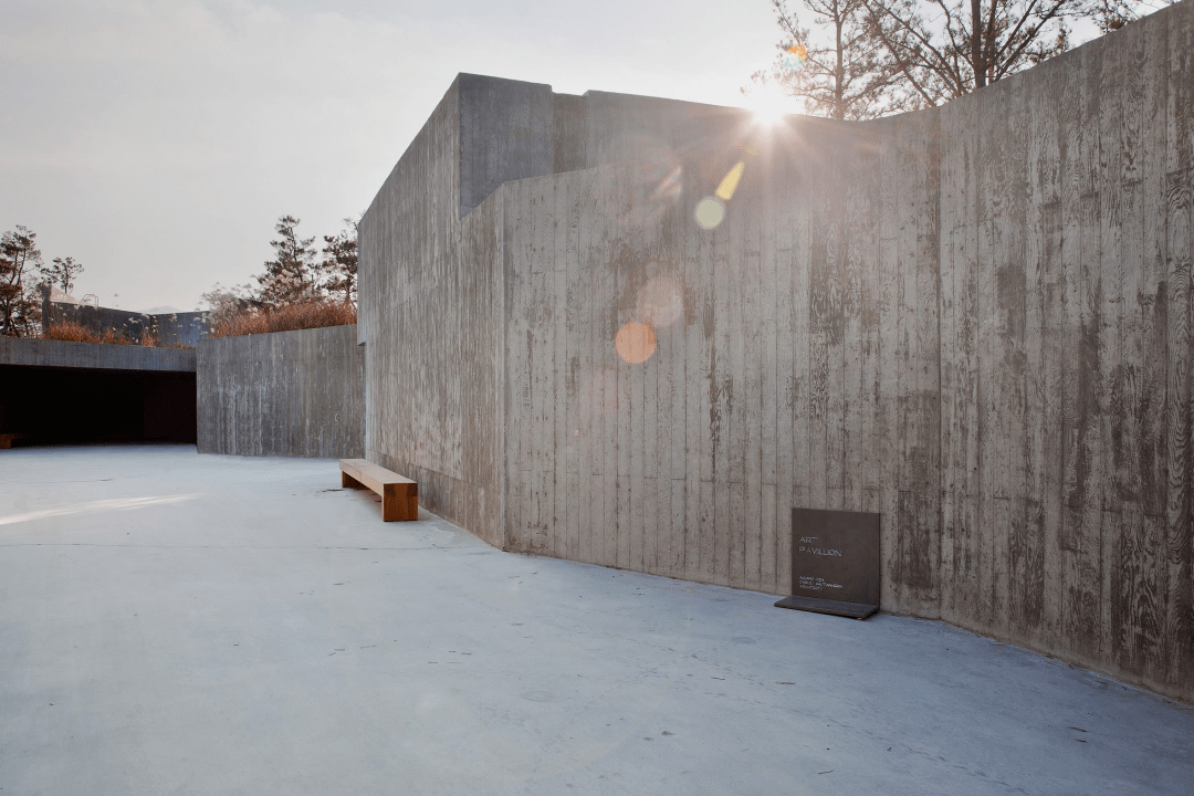 建築整體混泥土藝術館和眺望臺阿爾瓦羅西扎作品