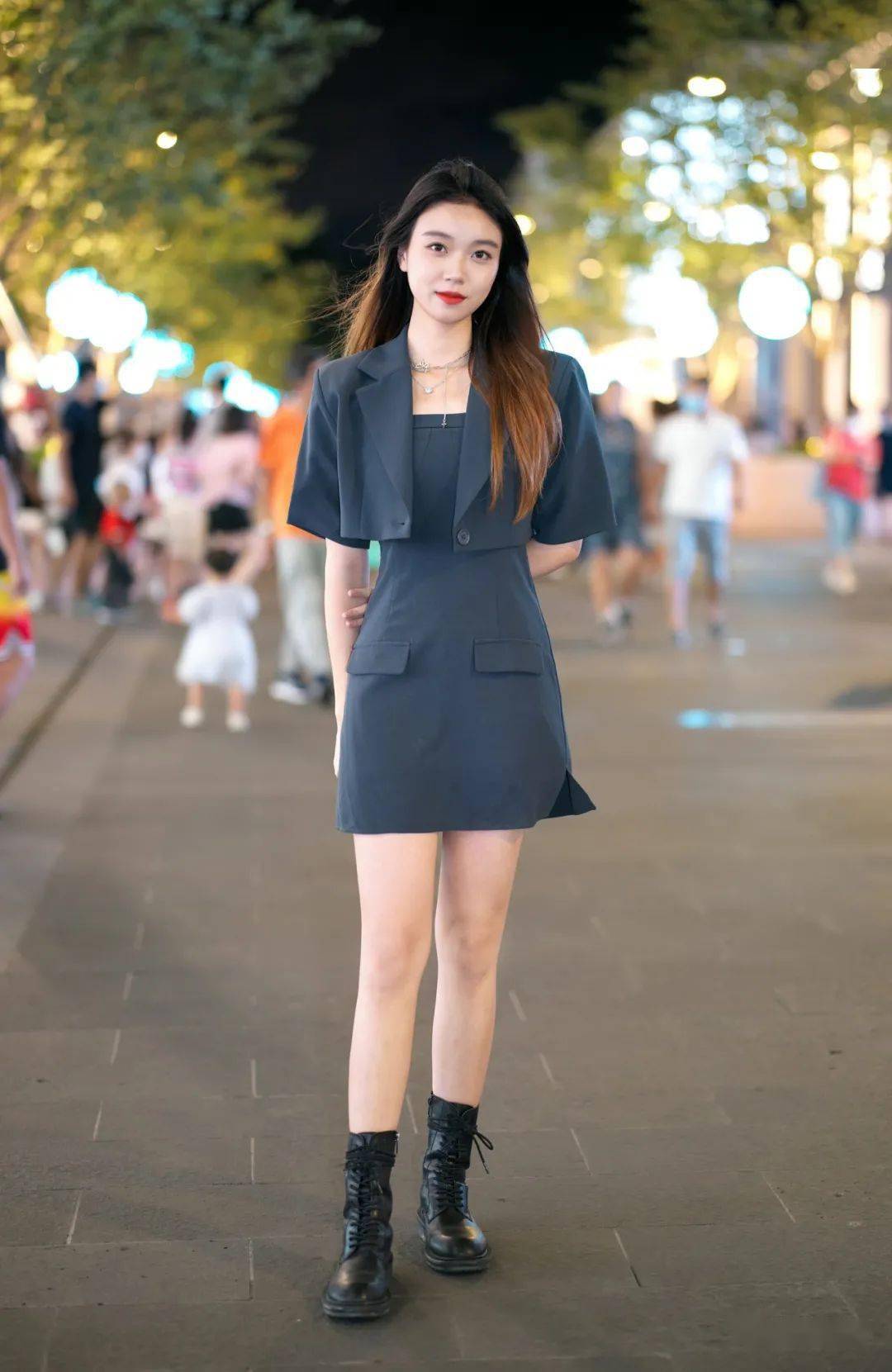 滚叔街拍又到了添一件更有安全感的季节了