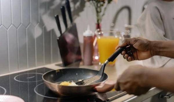 筷子|一次性纸杯喝热饮=喝下几万“塑料颗粒”？！健康杯子原来是...