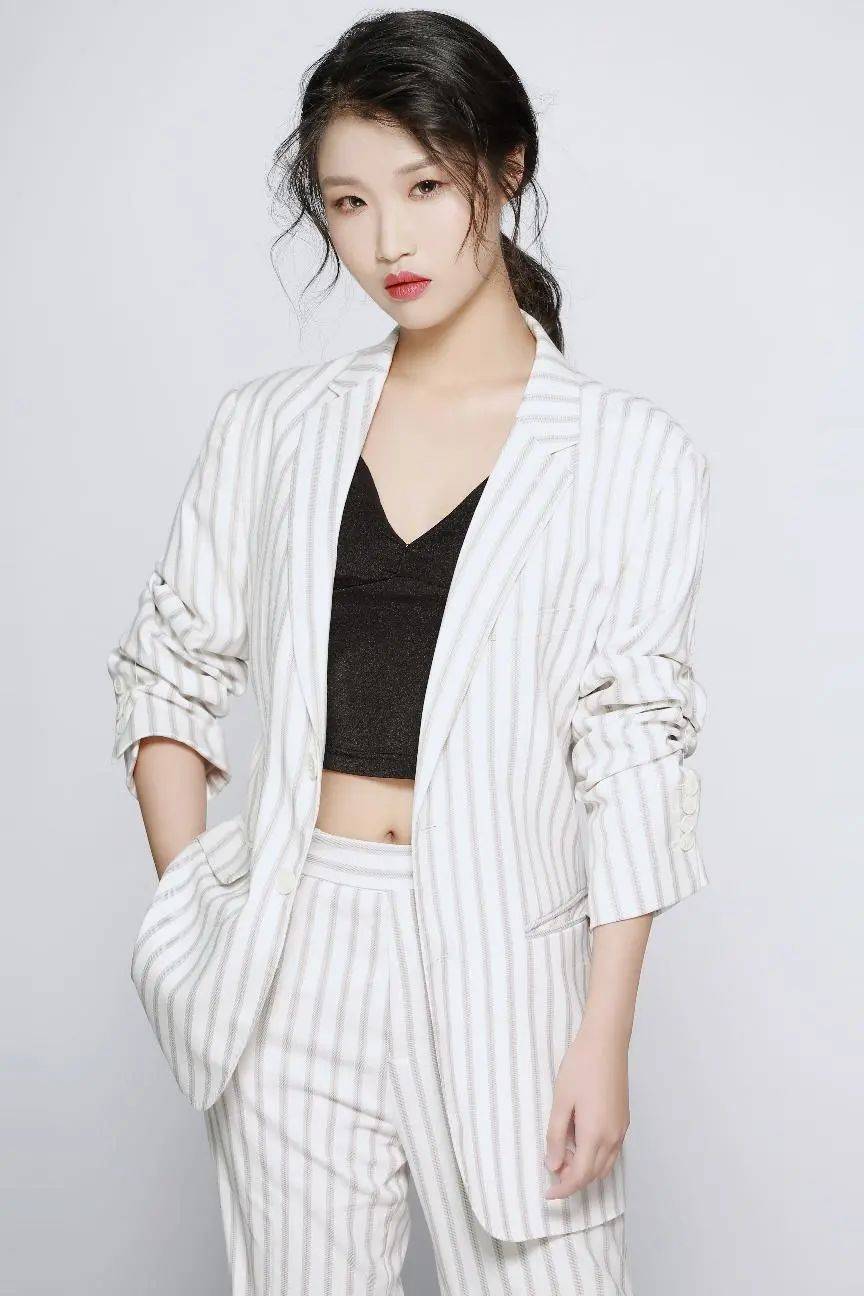 火热开启毛不易领衔歌以咏志音乐会用诗情画意唱响汨