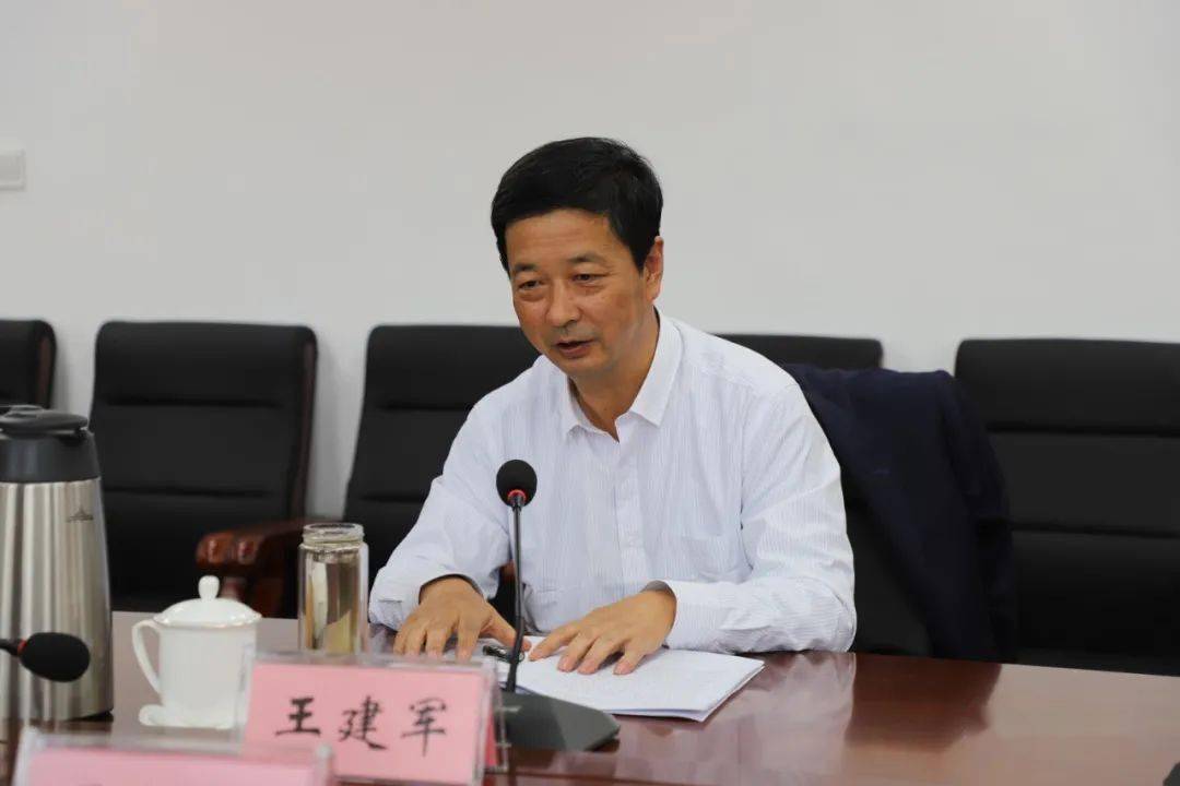 王建军在州公安局调研时强调:坚持政治建警 筑牢平安根基