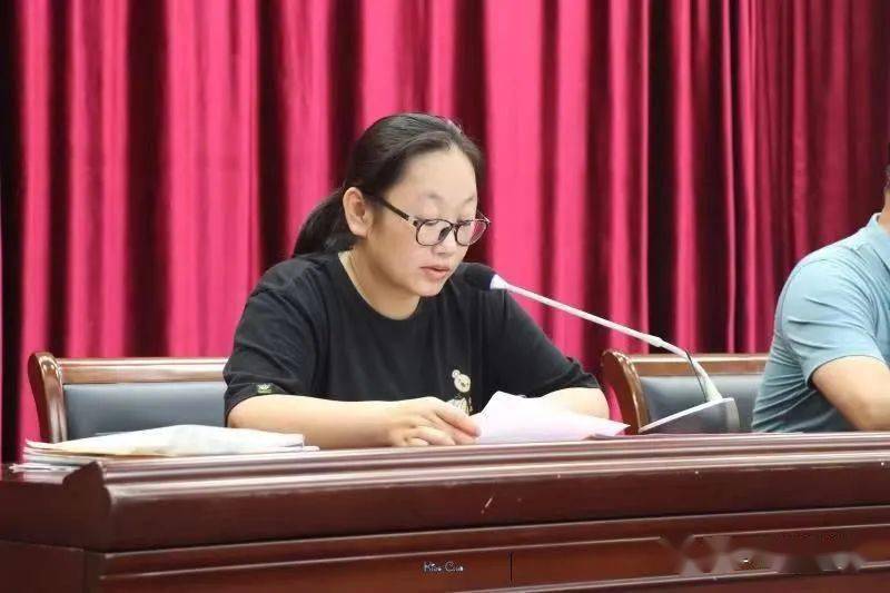 靖城中学召开四有好教师团队建设暨"青蓝工程"结对会议