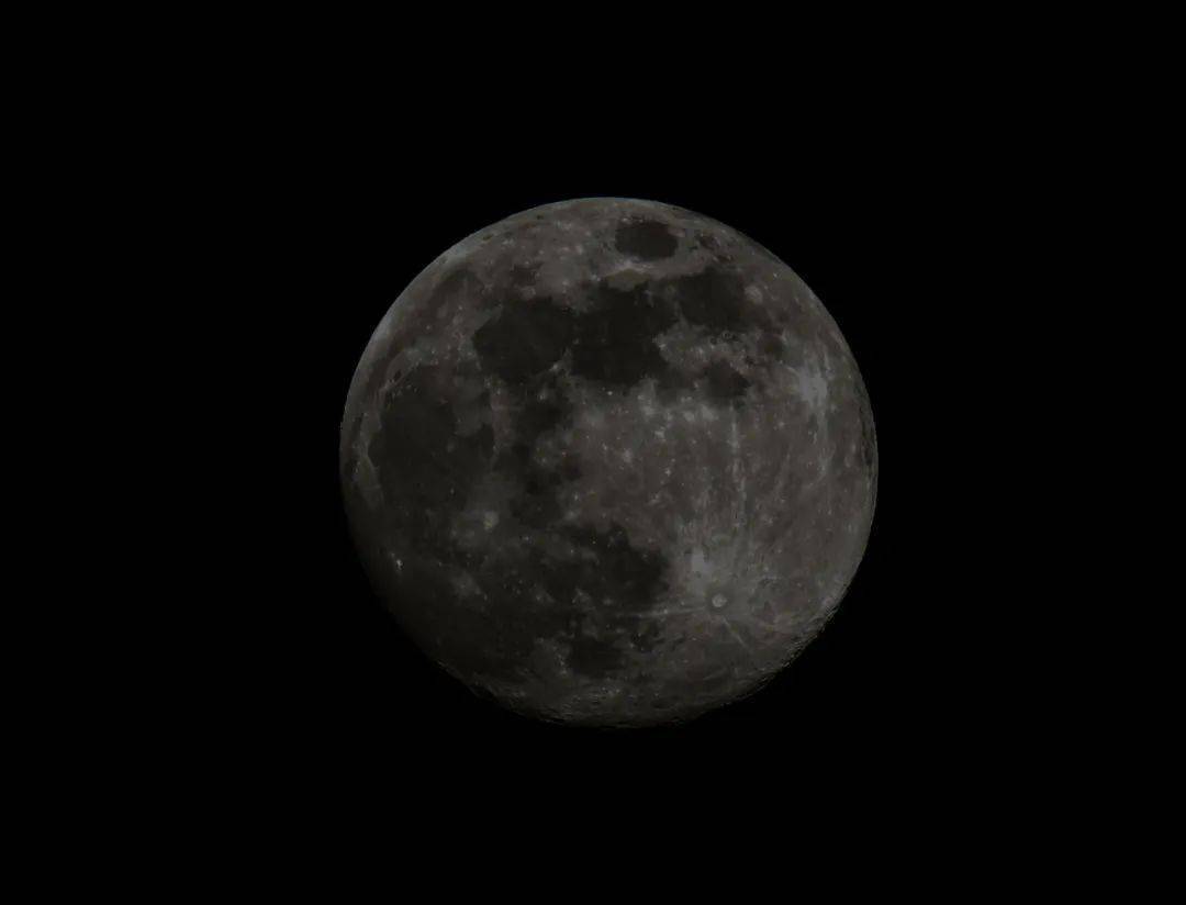 摄影科普十六如何拍出超级震撼的大月亮