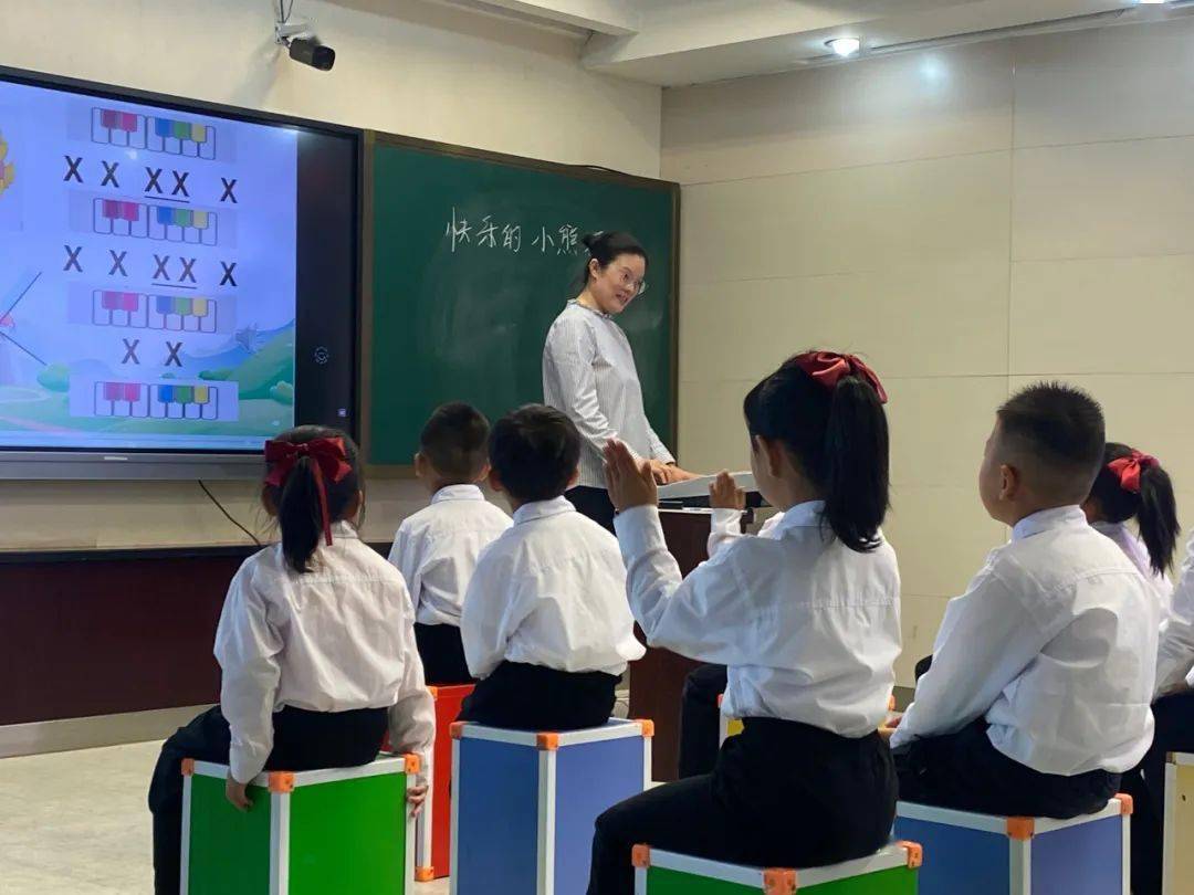 朝阳川光华小学图片