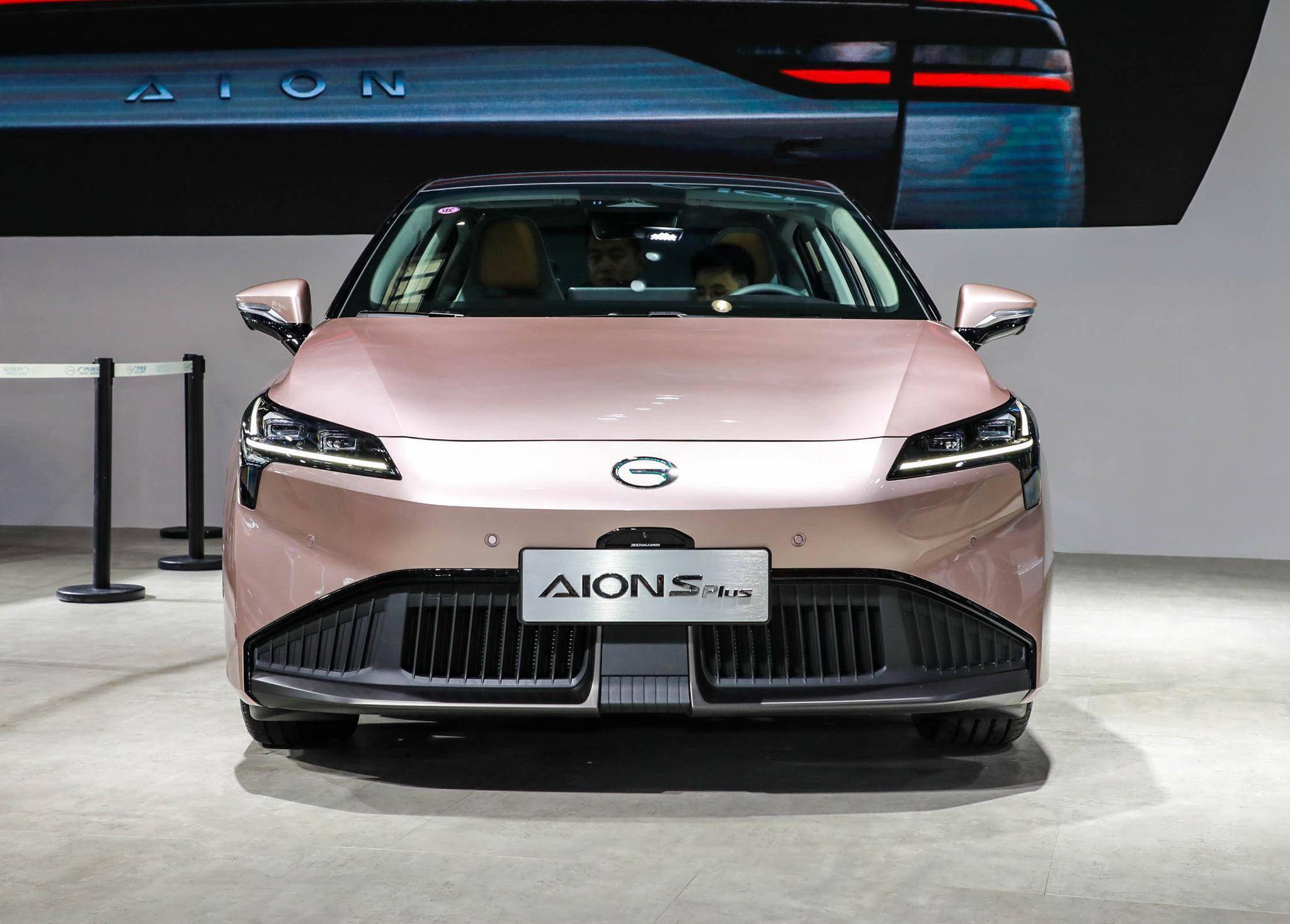 尺寸几乎一样为什么小鹏p5比广汽埃安aionsplus贵出那么多