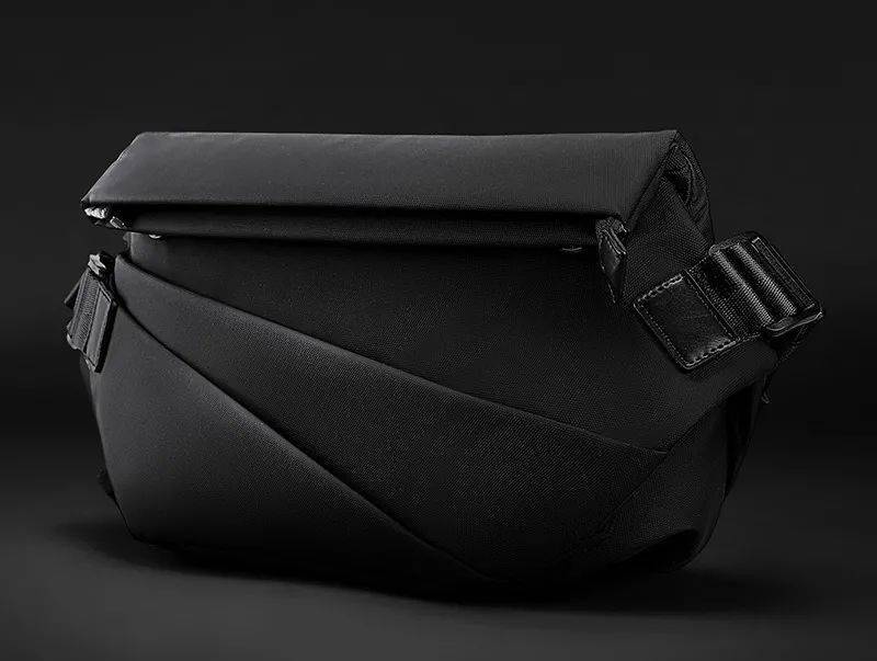 设计|让男人一见痴迷「巨能装」斜挎包！出街背它帅炸整条街