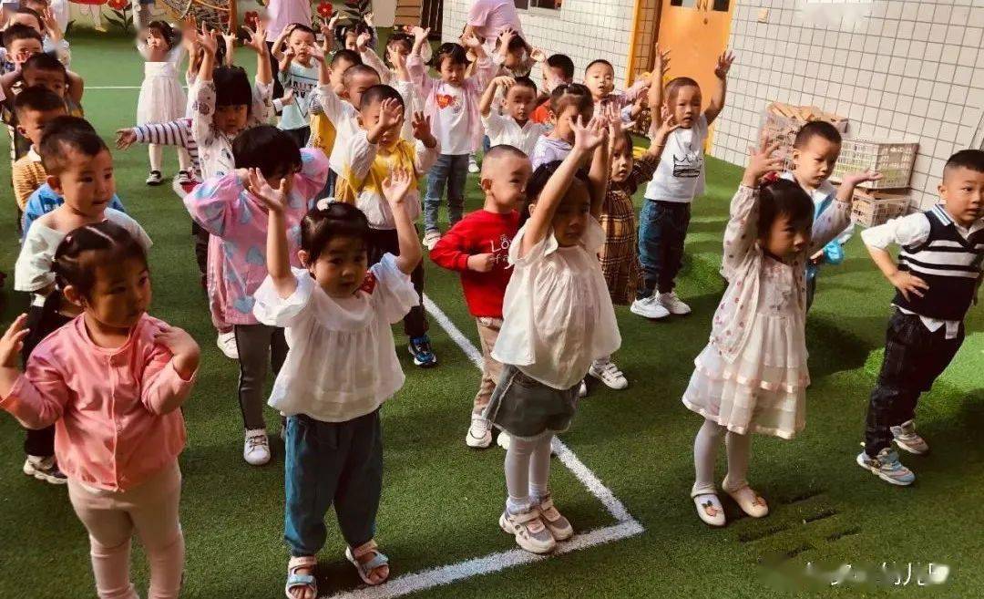 活动|镇安县幼儿园开展小班幼儿开学活动