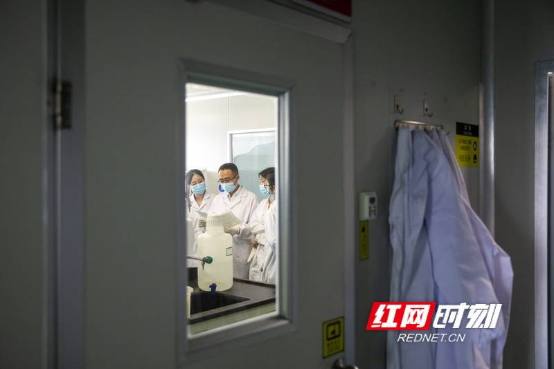 疫情|“高新”开拓者｜谭德勇：我想成为一个分子在生物科学的世界里遨游