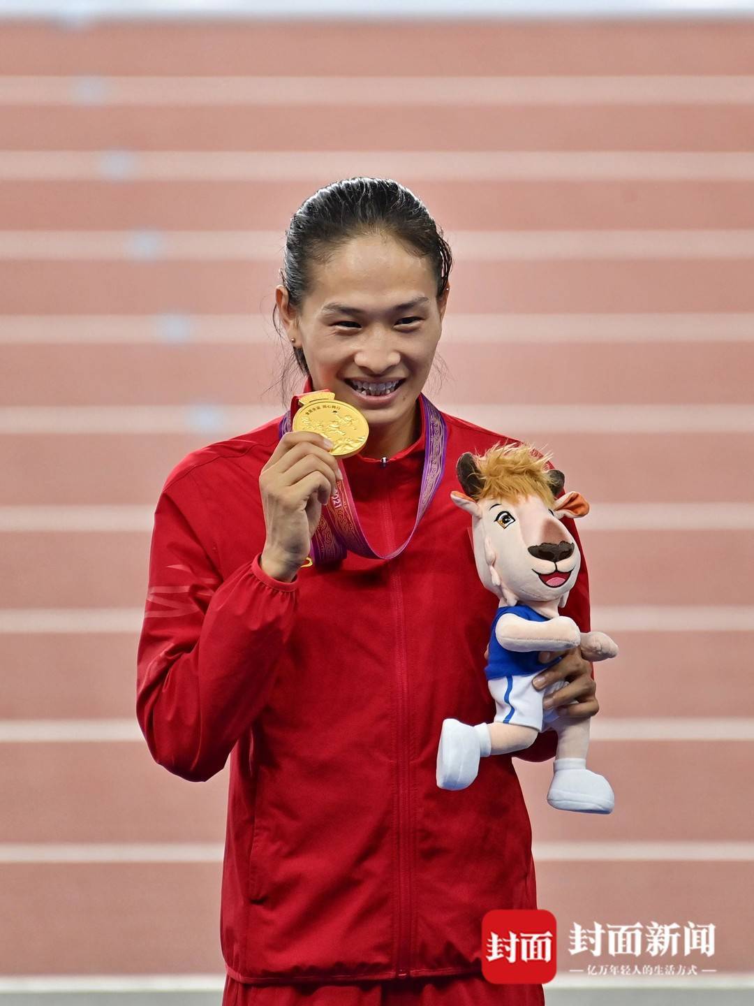 女飞人杨会珍全运会400米卫冕,为四川田径夺本届全运会首金