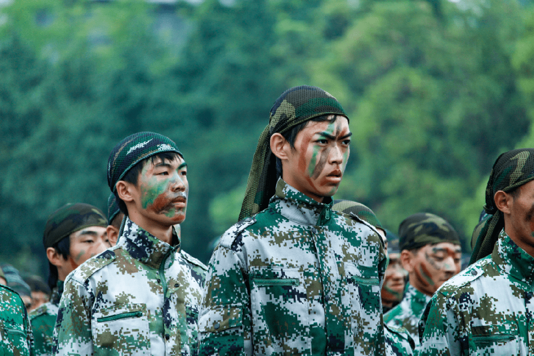 爆照又帥又颯川內28所高校軍訓現場照來了