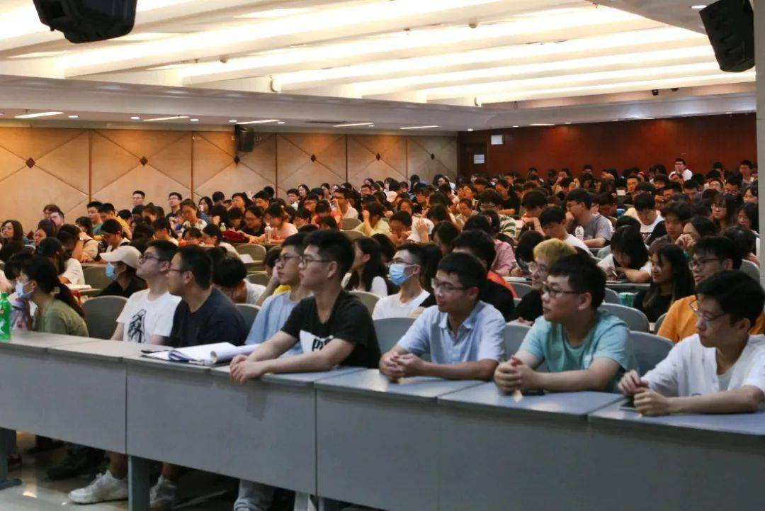 科长不同意我考研（工作考研不让领导知道） 科长差别


意我考研（工作考研不让领导

知道）《科长不喜欢我怎么办》 考研培训