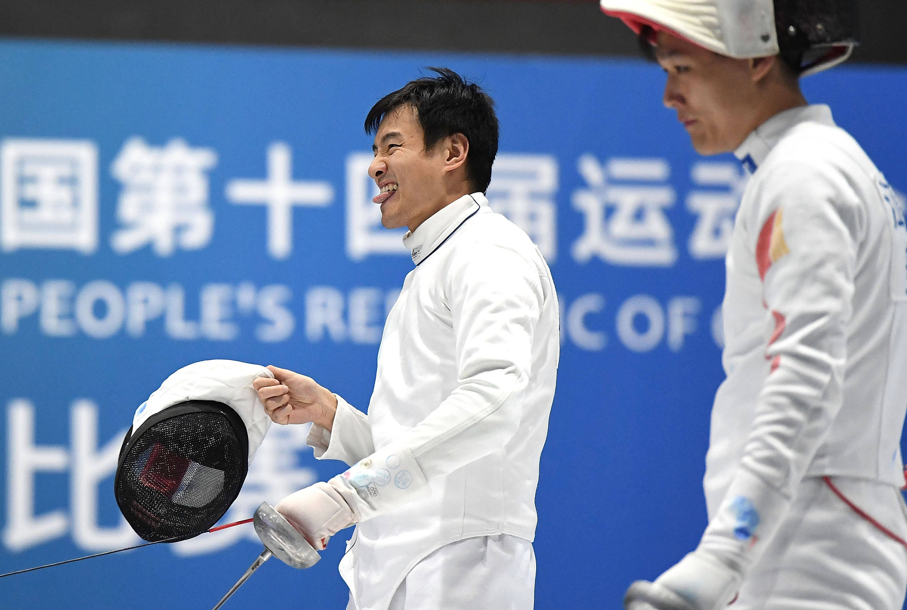 击剑男子重剑团体赛联合队夺冠