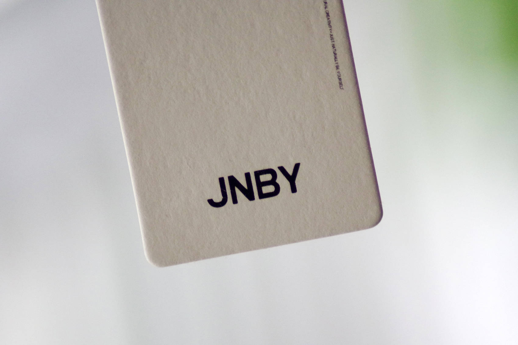 江南布衣 童装印“下地狱”图案,一件连衣裙要1500元!江南布衣设计又翻车