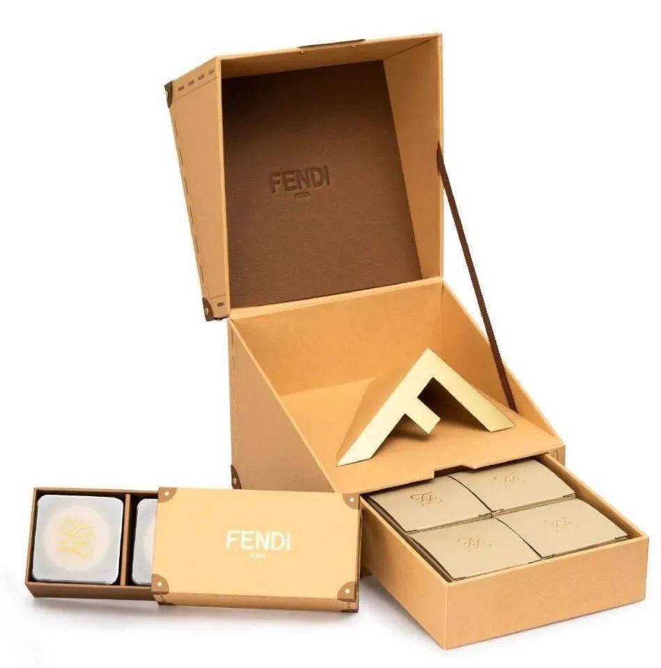 盘点中秋节diorgucciburberry等奢侈品月饼