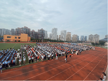 【五彩童年 育才学校防踩踏应急疏散演练活动