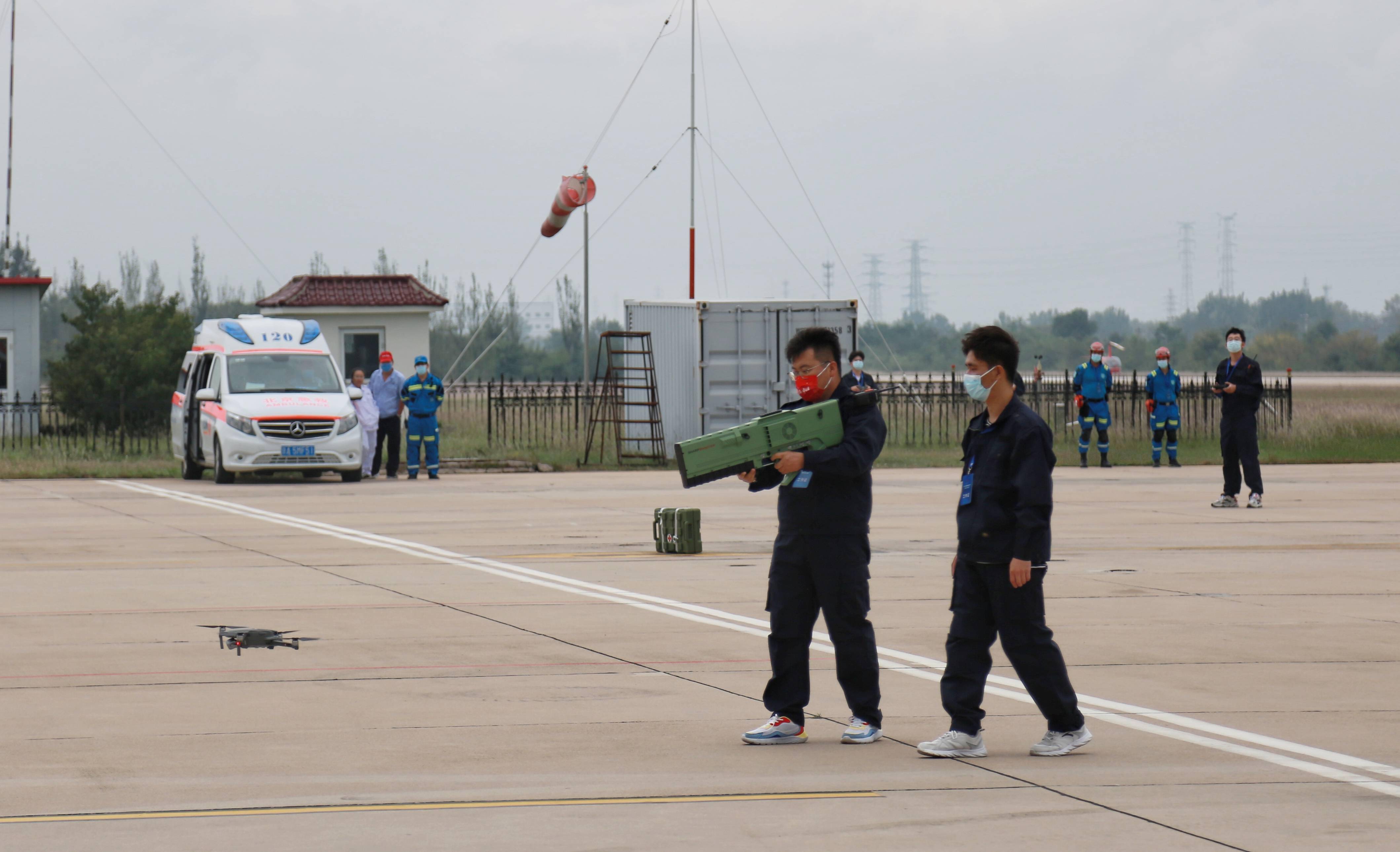 八达岭|发现黑飞无人机怎么办？八达岭机场应急演练低空突发事件