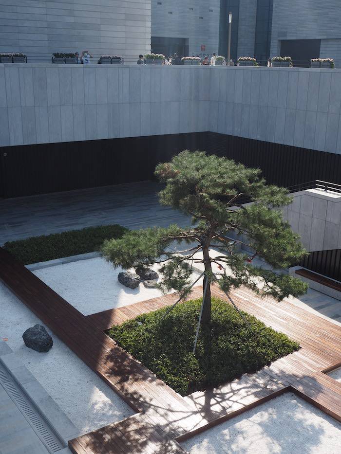 江南|现场｜苏博西馆建成开放，首展大英文物与“纯粹江南”