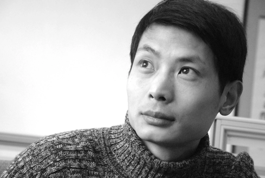 温州读书报马国兴封面是书封底是生活