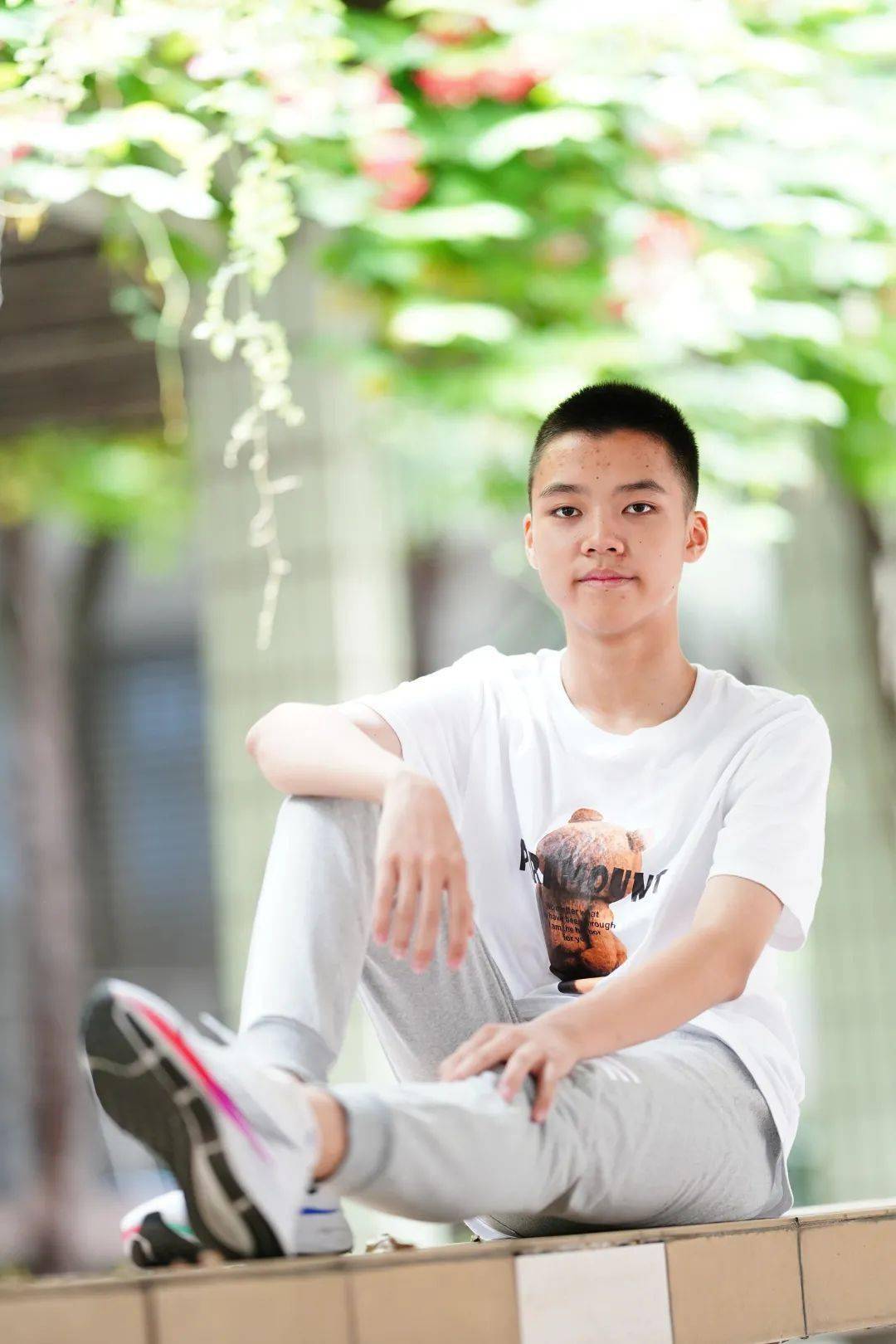 今日中学生学习78月刊封面人物四川省成都市盐道街中学文一行