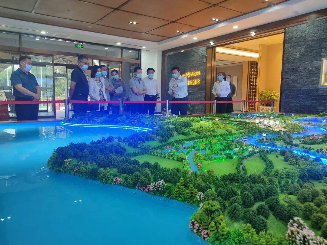 保定市政府党组成员王月衡,易县县长杨大伟,河北省文旅厅产业发展处副