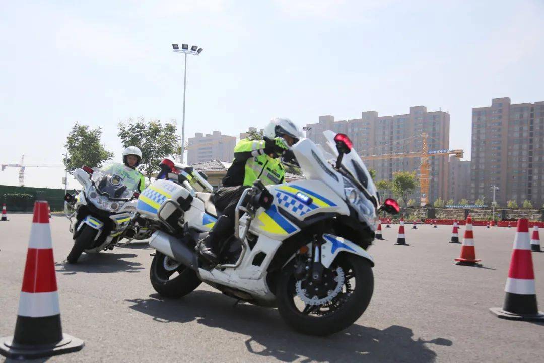 又燃又飒!六安铁骑"一较高下"