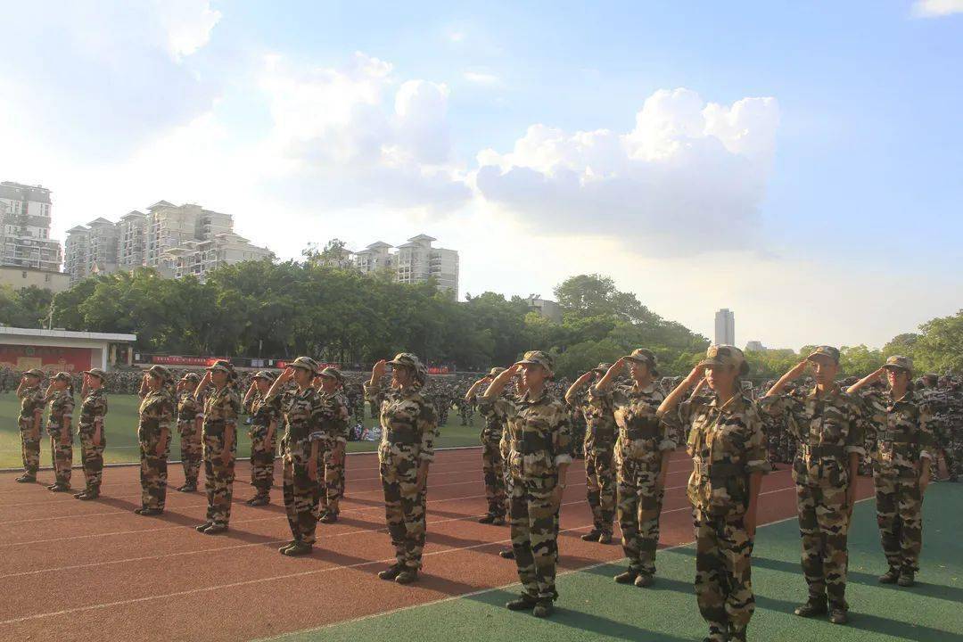 军训特辑英姿飒爽尽显青年风采