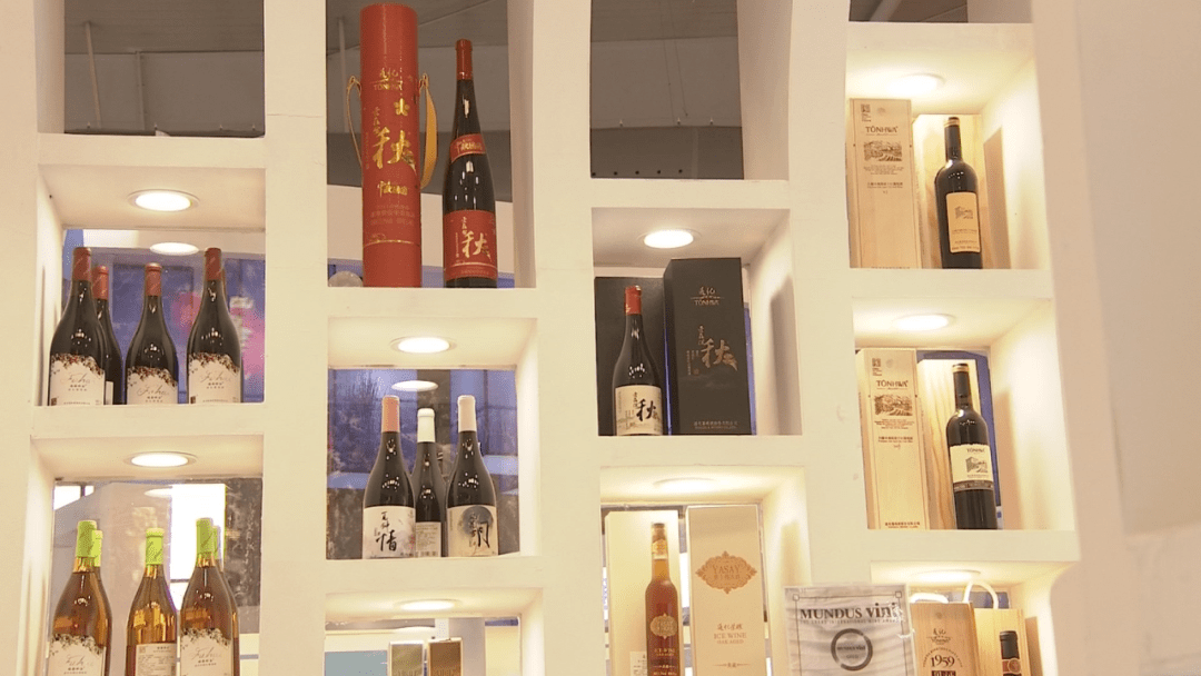 东北亚|【聚焦第十三届中国—东北亚博览会】主播带您看展会:葡萄美酒 香飘万家