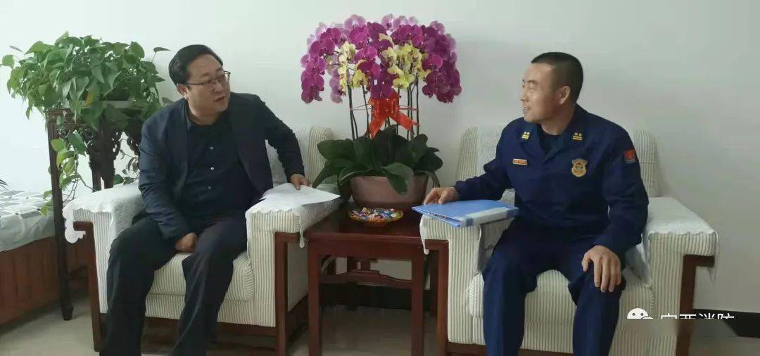 定西市委常委统战部部长吕鹏举专题听取消防工作汇报