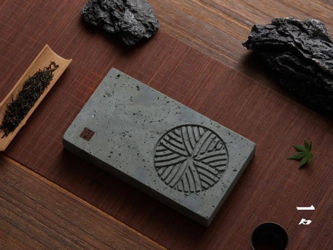 百年老青砖,徽雕非遗大师如何化腐朽为神奇?