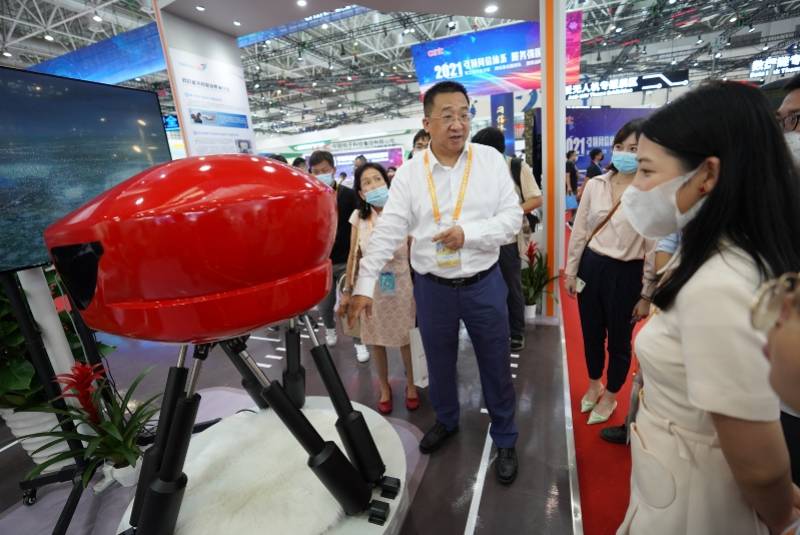 航空|国产首台全动飞行模拟机首秀珠海航展