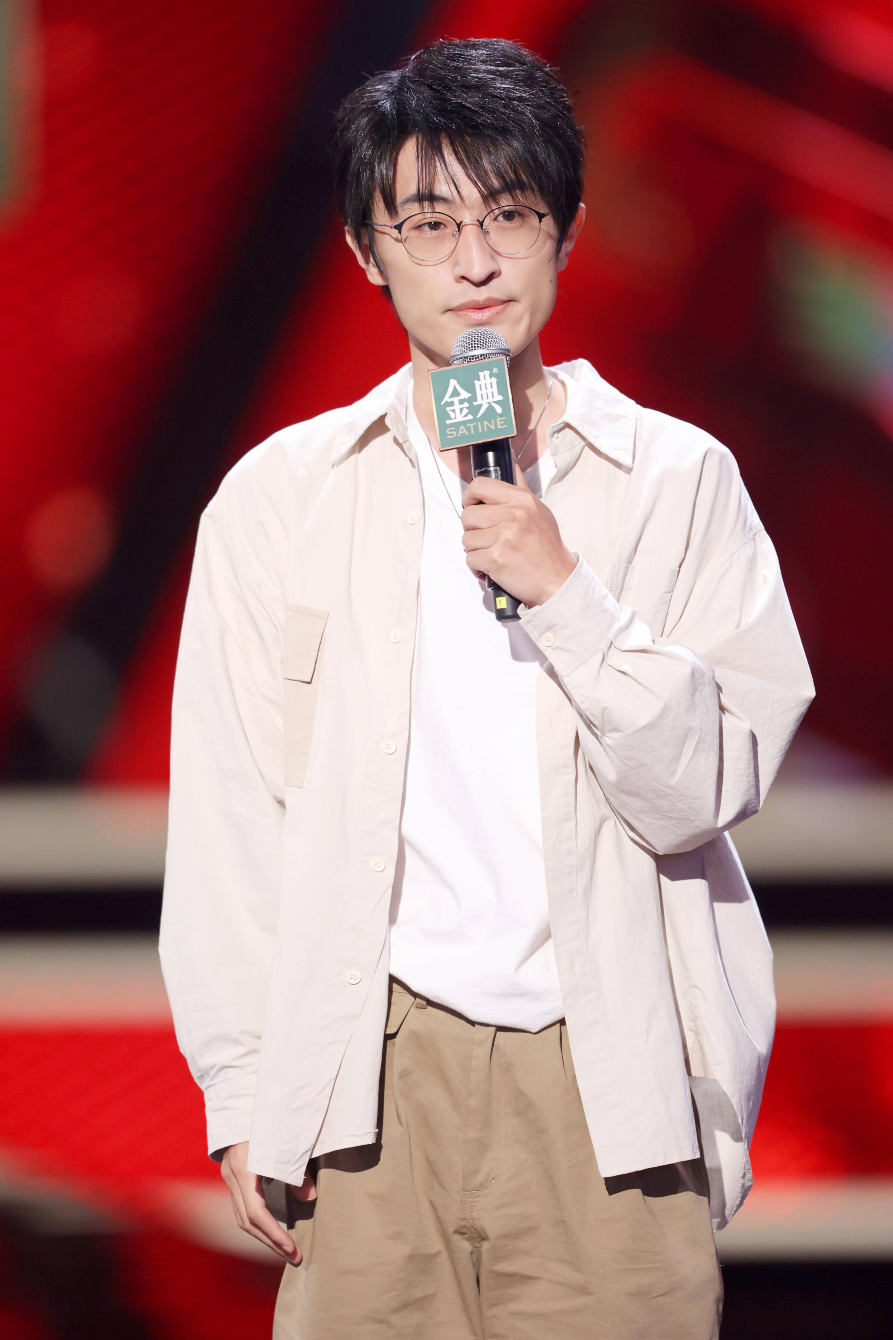 志趣|脱口秀“新秀”邱瑞：我所有的志趣都源于恐惧丨专访