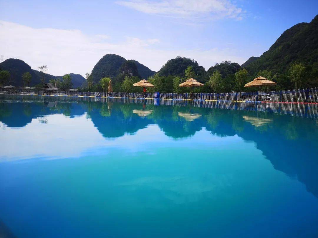 义龙新区间歇泉景区推出优惠活动迎国庆