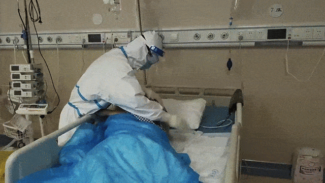 救治|92岁王爷爷，出院啦！