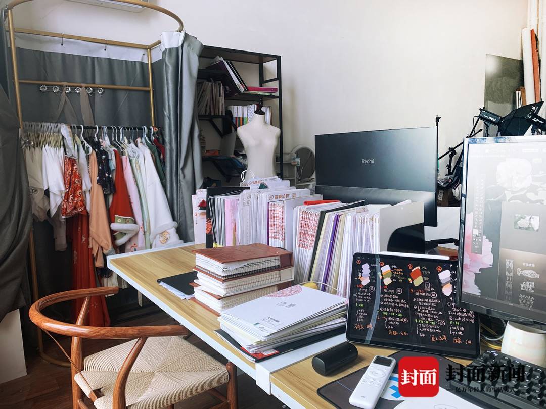 成都 从商品包装设计师到汉服设计师 山迟汉服创始人：让更多人穿上华夏之裳