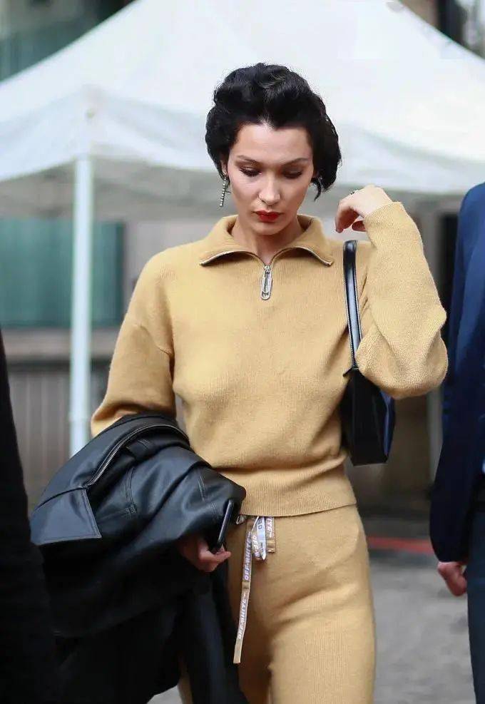 毛衣 秋冬最强穿搭指南就在这了！一件毛衣可以拯救你的衣橱