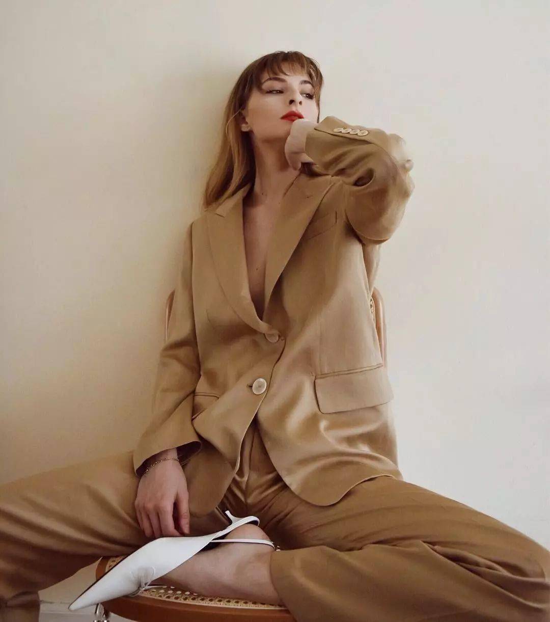 颜色 显白又高级？只服奶茶色！