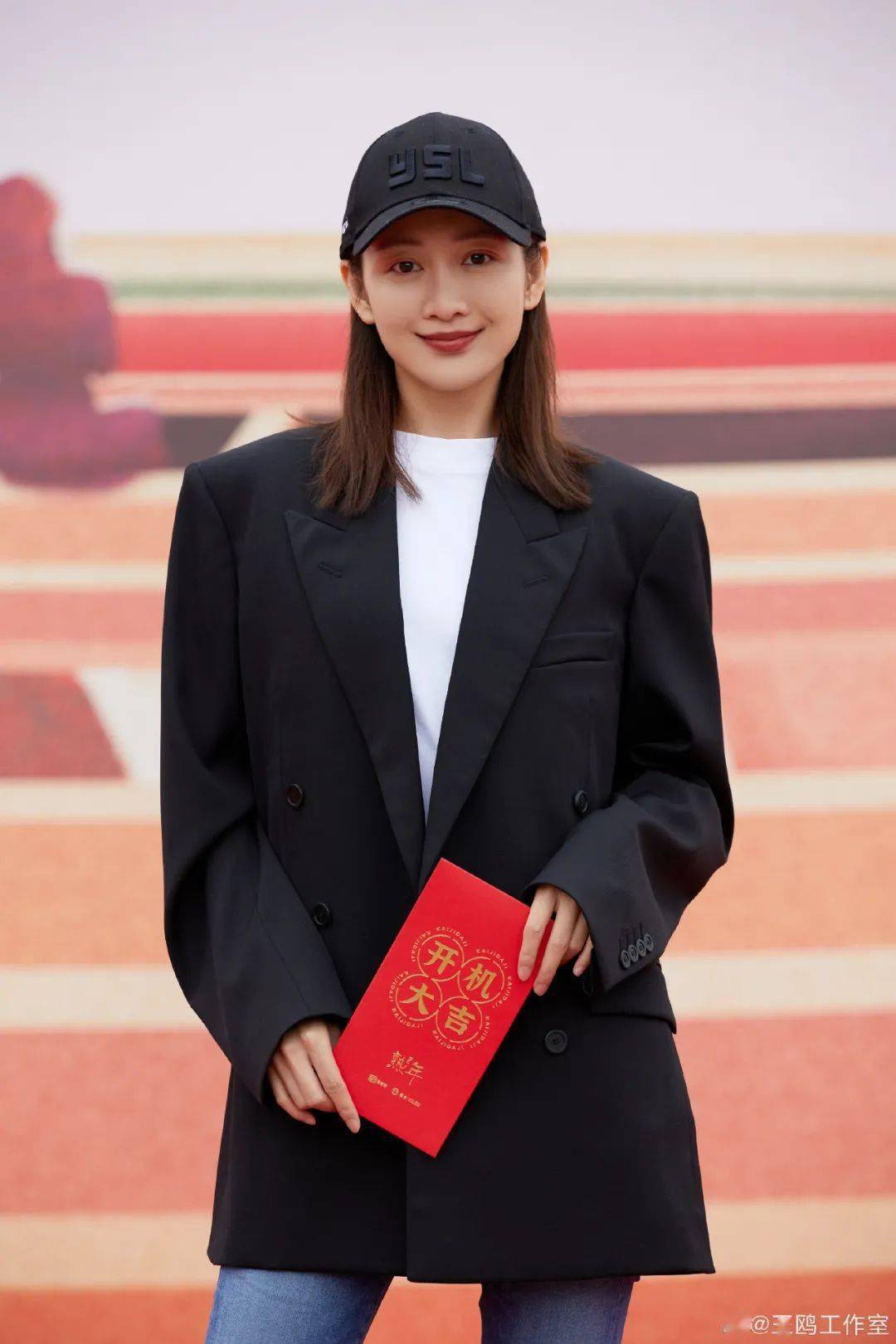 友情|演员动态周报 | 刘德华张子枫《危机航线》、郝蕾王鸥《熟年》、张晚意郑云龙《非凡医者》、陈星旭李兰迪《星落凝成糖》等