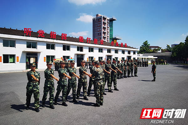 怀揣梦想进军营 武警湖南总队新兵有话说