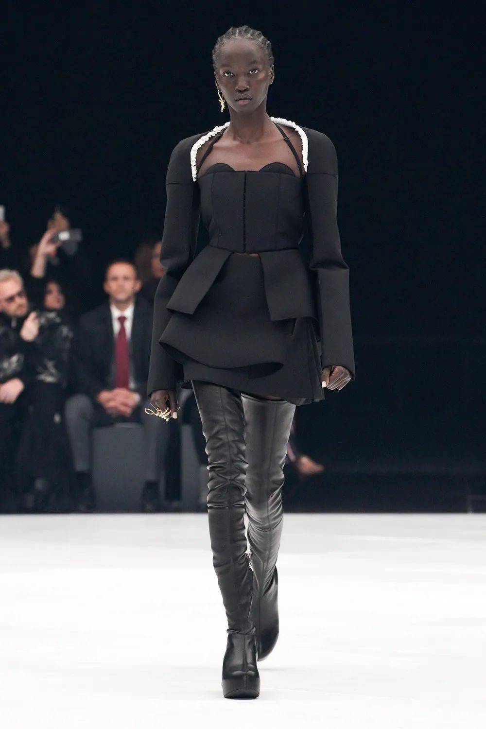 成衣 【秀场】Givenchy 2022 春季成衣时装秀