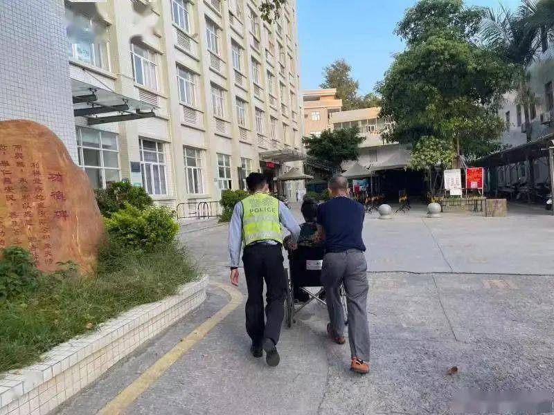 310月3日11时,惠东交警执勤民警练勇军带领辅警钟瑞