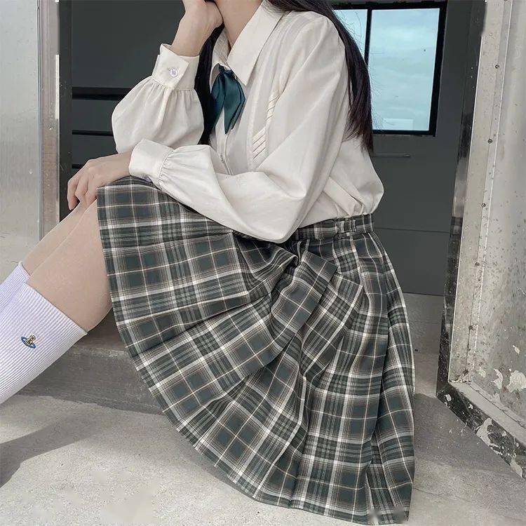 水手服 虞书欣、杨超越都在穿的水手服，究竟有多好看？