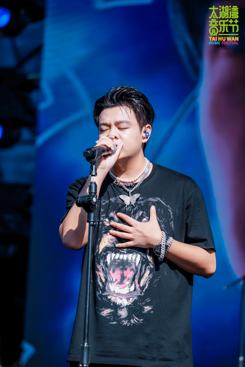 湾音乐节的开唱艺人cj周密下方视频解锁首日现场回顾请戳音乐此起彼伏