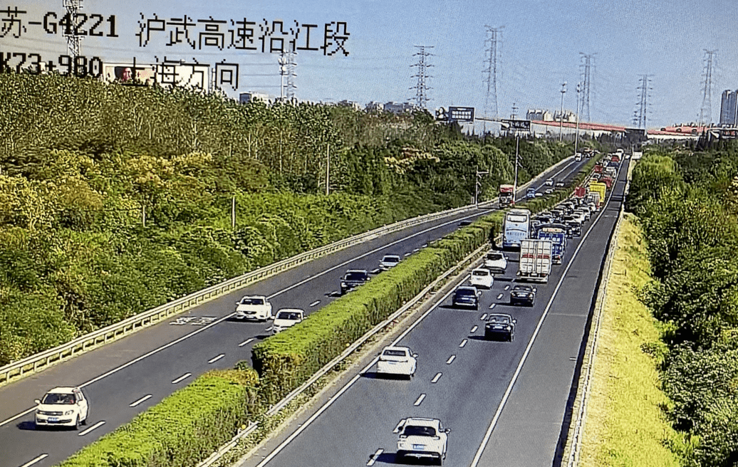 由北往南方向:南京二橋,江陰大橋,蘇通大橋,g2京滬高速淮安,揚州段,g