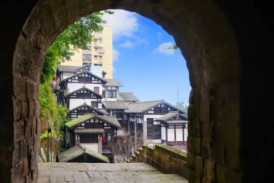 嗨玩渝中 | 有一种情怀叫老街!这些老街巷,你去过几条?_重庆人